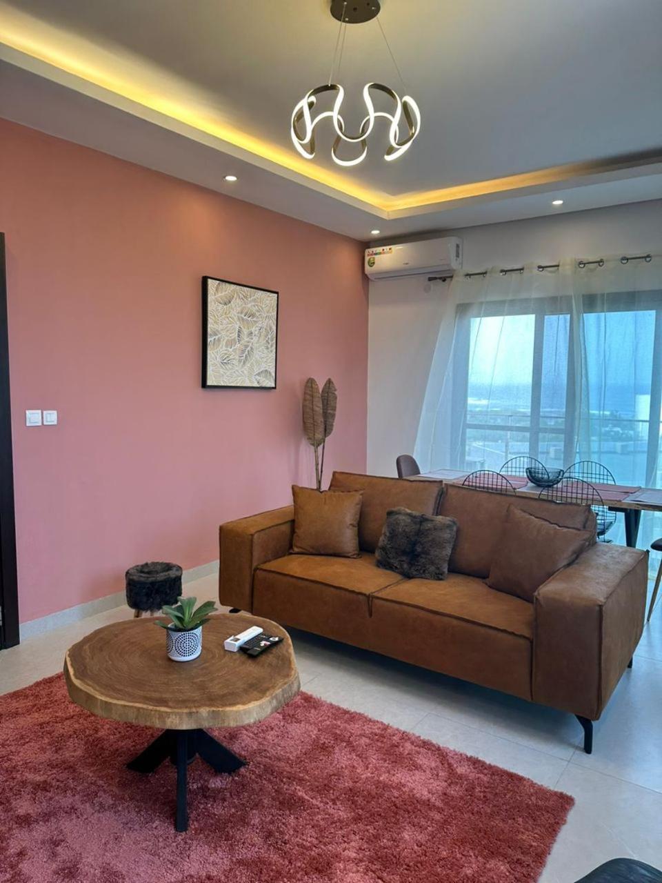 Luxueux Appartements - 2 Pieces Ou 4 Pieces - Quartiers Prises D'Almadies Et Ngor" Dakar Exterior photo